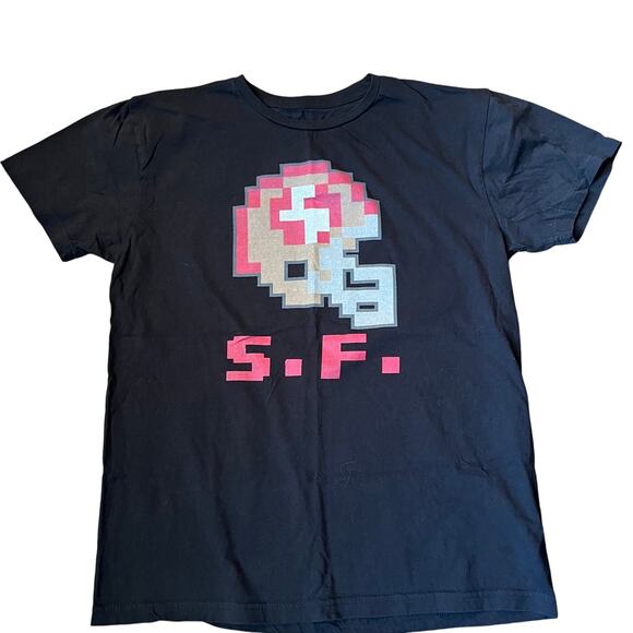 NFL San Francisco 49ers Men's LG NES Football Helmet 8-bit Tecmo Graphic T-shirt - Picture 1 of 2